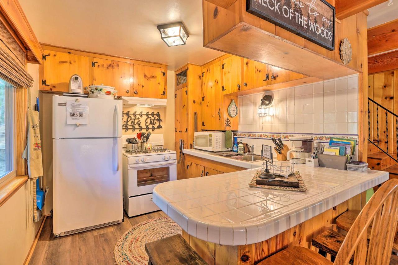 Wrightwood Cabin With Cozy Interior! Exteriör bild