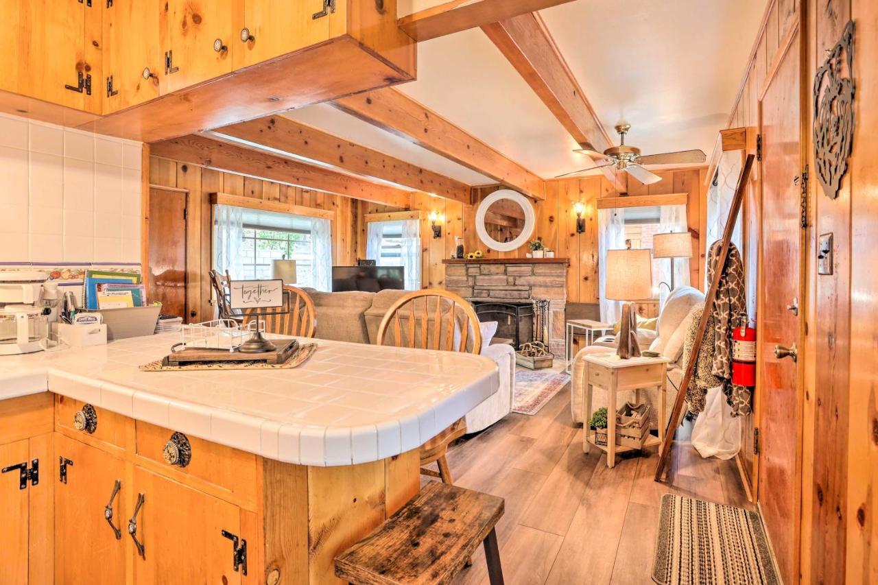 Wrightwood Cabin With Cozy Interior! Exteriör bild